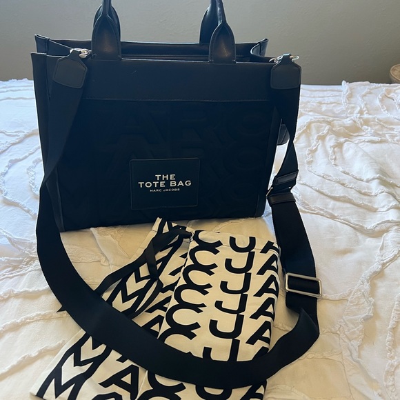 MARC JACOBS The Tote Bag – Black - Picture 7 of 9